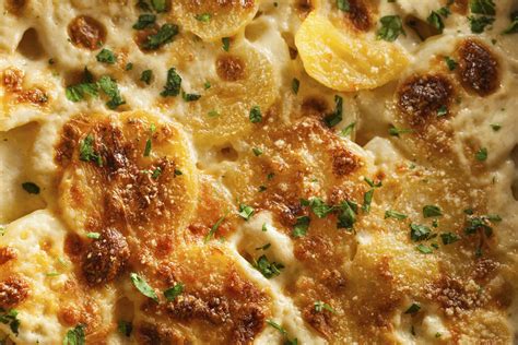 scalloped potatoes in electric oven